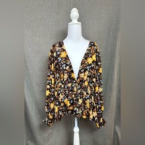 Old Navy Floral V-Neck Open Chest Cropped Boho Top, Size: 2X, NWT